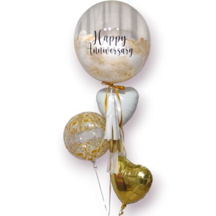 Globo burbuja y globos chicos.